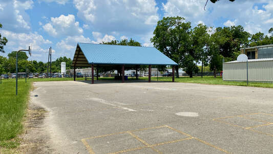 Ross Elementary Outdoor Basketball Courts in Houston