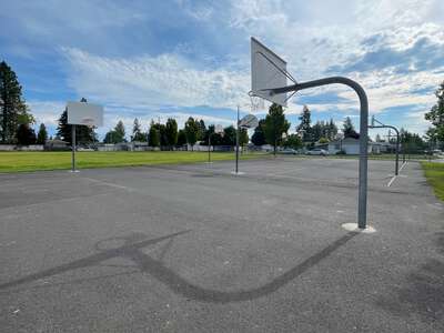 Ridgeview Elementary School Outdoor Basketball Courts in Spokane