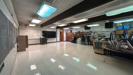 Phoebe Hearst Elementary School Classroom Standard in Metairie 3