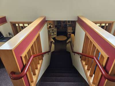 Maplewood K-5 School Library in Portland