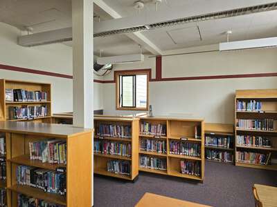 Maplewood K-5 School Library in Portland