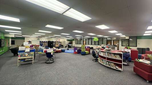 Villa Heights Elementary School Media Center in Charlotte 3