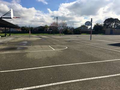 Curtner Elementary School Outdoor Basketball Courts in Milpitas