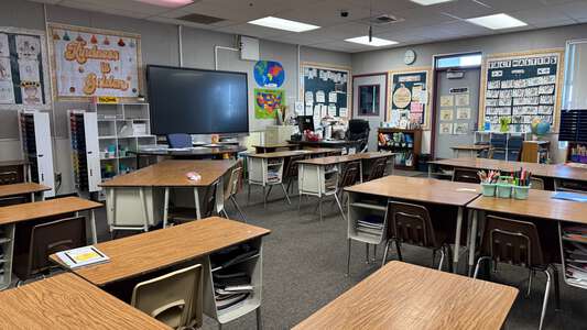 Sundown Elementary School Classroom Standard in Lancaster 2