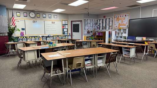 Sundown Elementary School Classroom Standard in Lancaster 3