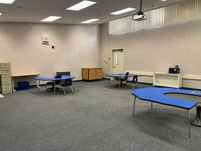 Jackson Avenue Elementary School Classroom Standard in Livermore