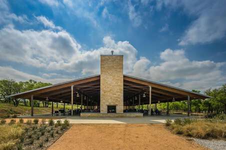 Outdoor Learning Center Large Pavilion in Northlake