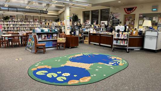 Golden Hill K-8 School Library in San Diego