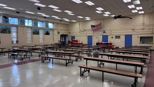 Cafeteria (3 hr min)