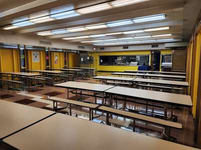 Kershaw - Joshua D Kershaw Elementary School Cafeteria in Chicago 4