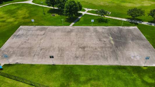 Fondren Middle School Outdoor Basketball Courts in Houston