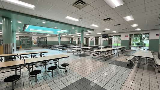 Larkspur Middle School Cafeteria in Virginia Beach
