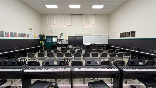 Monterey High School Choir Room in Monterey 3
