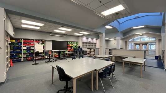 Enterprise Elementary School Library in Federal Way