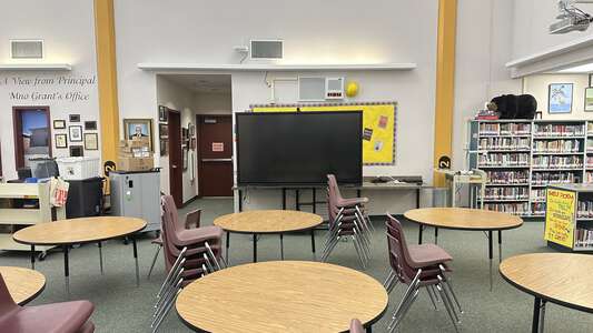 Mno Grant Elementary School Library in Antioch