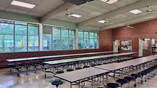 Highland Elementary School Cafeteria in Baton Rouge 2