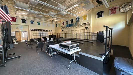 West Salem High School Room A100 - Choir in Salem 3