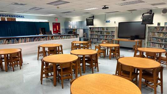 Frances S. Tucker Elementary School Library in Miami