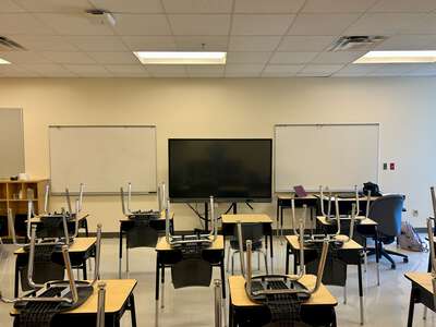 Washington Heights Elementary School Classroom Standard in Fort Worth 3
