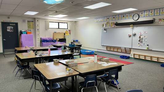 Pioneer Elementary School Classroom Standard in Union City