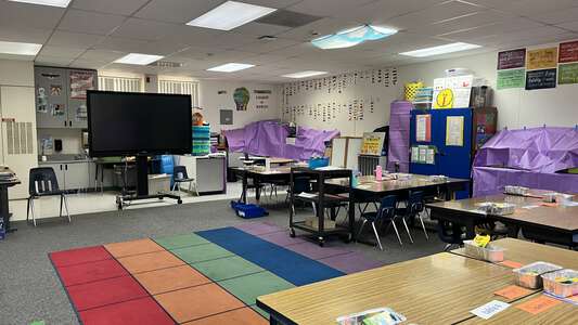 Pioneer Elementary School Classroom Standard in Union City