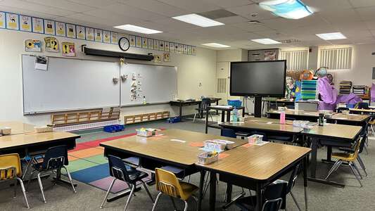 Pioneer Elementary School Classroom Standard in Union City