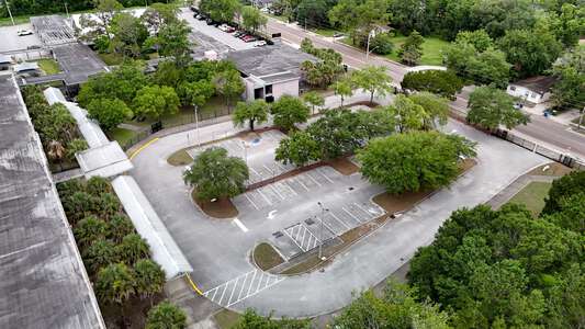 Parking Lot - Side (3 hr min)