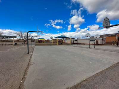 Albuquerque Outdoor Basketball Courts