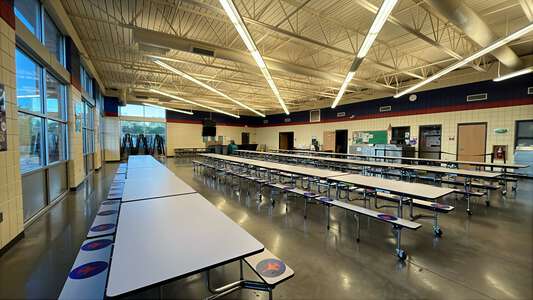 Mueller Aerospace and Engineering Discovery Magnet Elementary School Cafeteria in Wichita 3