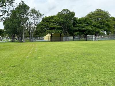 Kendale Lakes Elementary School Field - Practice in Miami