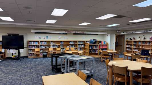 Don Brewer Elementary School Library (3 hr min) in Jacksonville