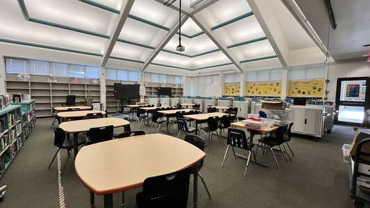 Englewood Elementary School Library (3 hr min) in Jacksonville 2