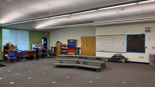 Weddle Elementary School Music Room in Keizer