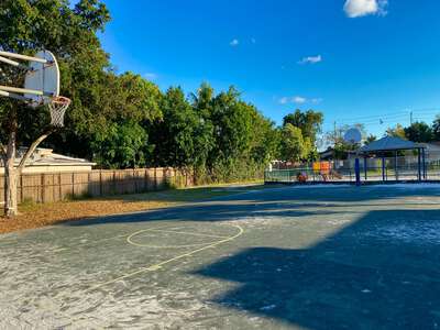Lloyd Estates Elementary School Outdoor Basketball Courts 2 in Oakland Park