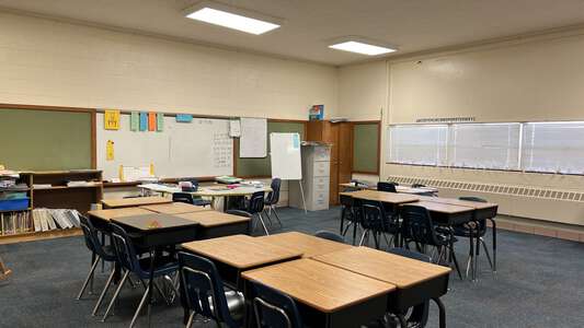 Sunrise-McMillan Elementary School Classroom Standard in Fort Worth