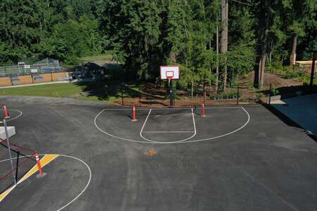 Illahee Middle School Outdoor Basketball Courts in Federal Way