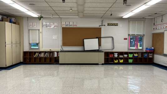Hidden Oaks Elementary School Classroom Standard (3 hr min) in Jacksonville