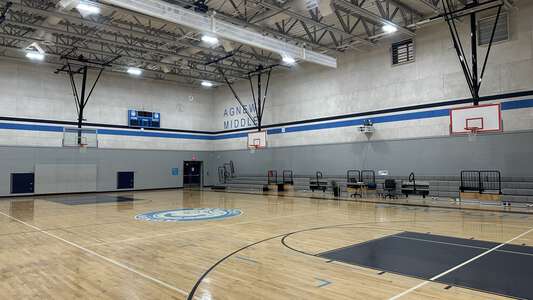 Agnew Middle School Gym - Practice in Mesquite