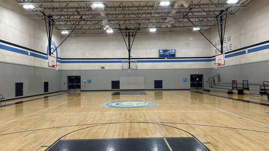 Agnew Middle School Gym - Practice in Mesquite