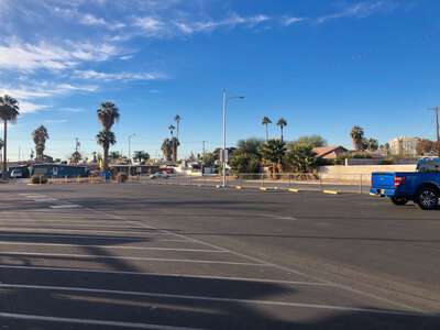 Lake - Robert E. Elementary School Parking Lot - Front in Las Vegas