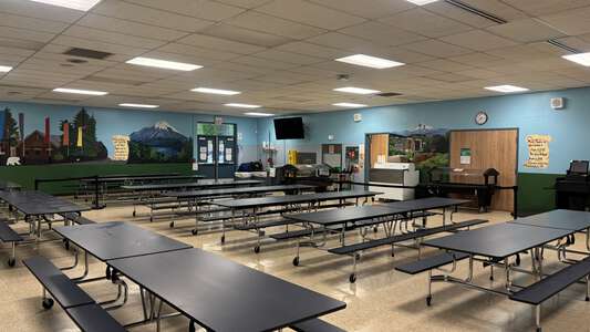 Elmonica Elementary School Cafeteria in Beaverton