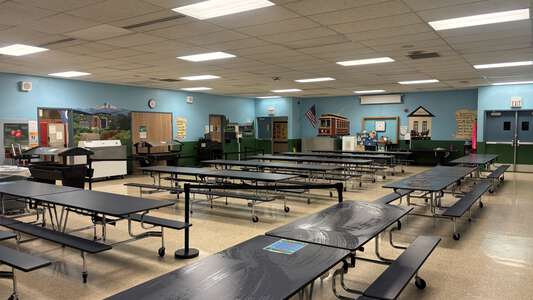 Elmonica Elementary School Cafeteria in Beaverton