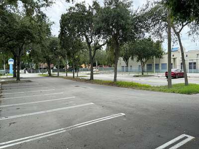 Dante B. Fascell Elementary School Parking Lot - Main in Miami 2