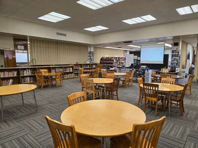 Jackson Middle School Library in Portland