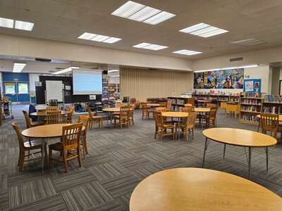 Jackson Middle School Library in Portland