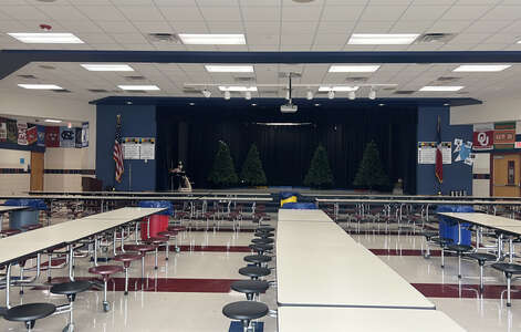 Achziger Elementary School Cafeteria in Mesquite