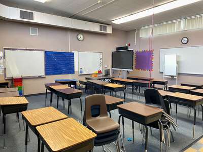 Hazel Strauch Elementary School Classroom Standard in Sacramento
