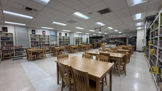 Luther Burbank Middle School Library in Burbank 3