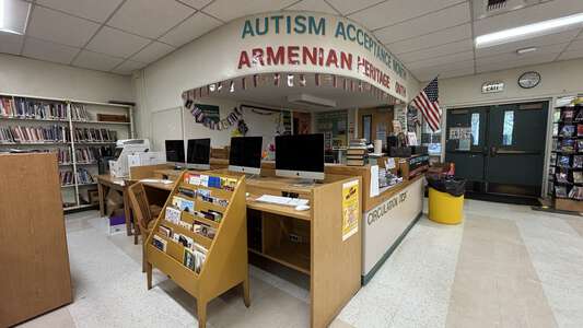 Luther Burbank Middle School Library in Burbank 5