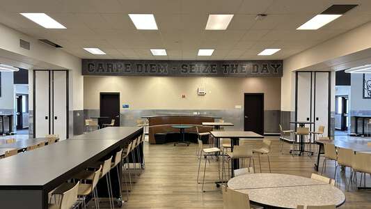 Deer Valley High School East Cafe in Antioch